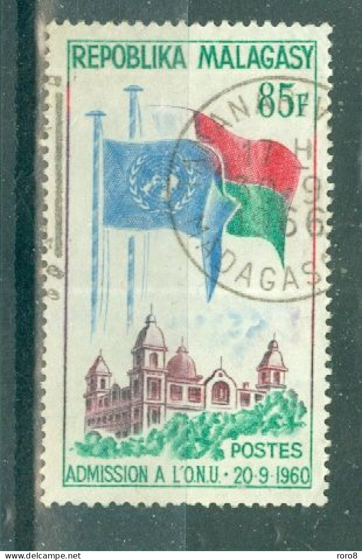 MADAGASCAR - N°363 Oblitéré. Anniversaire De L'admission Aux Nations Unies. - Madagascar (1960-...)
