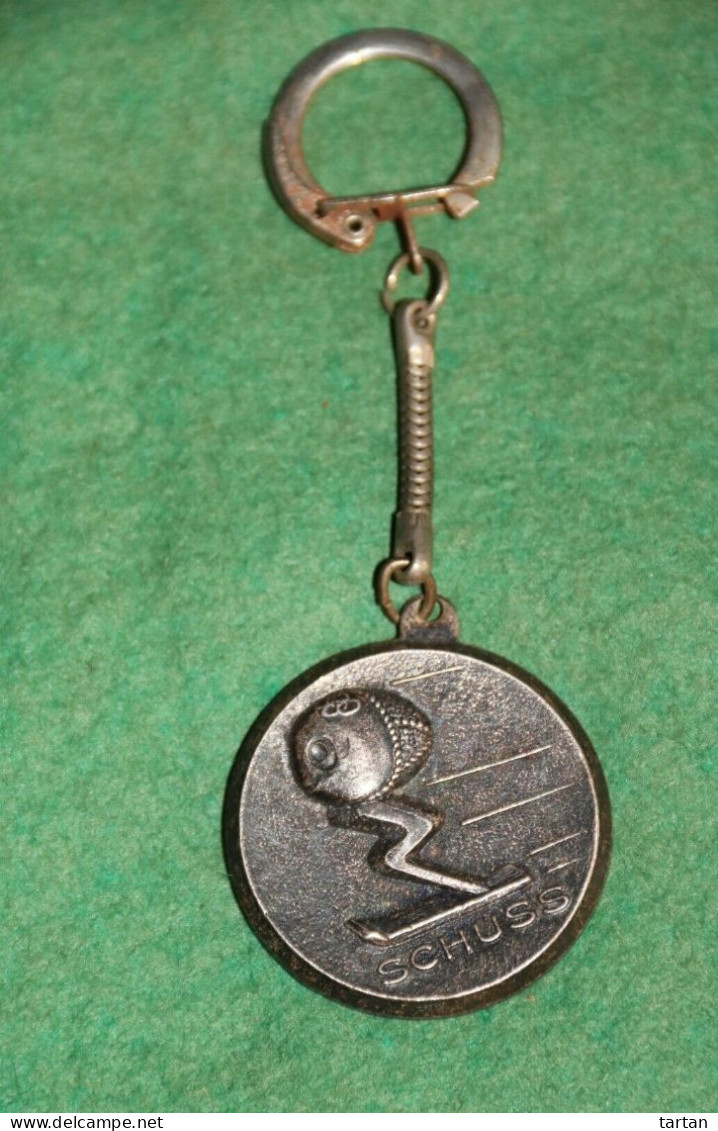 PORTE-CLÉ JEUX OLYMPIQUES GRENOBLE 1968 "SCHUSS" - Key-rings