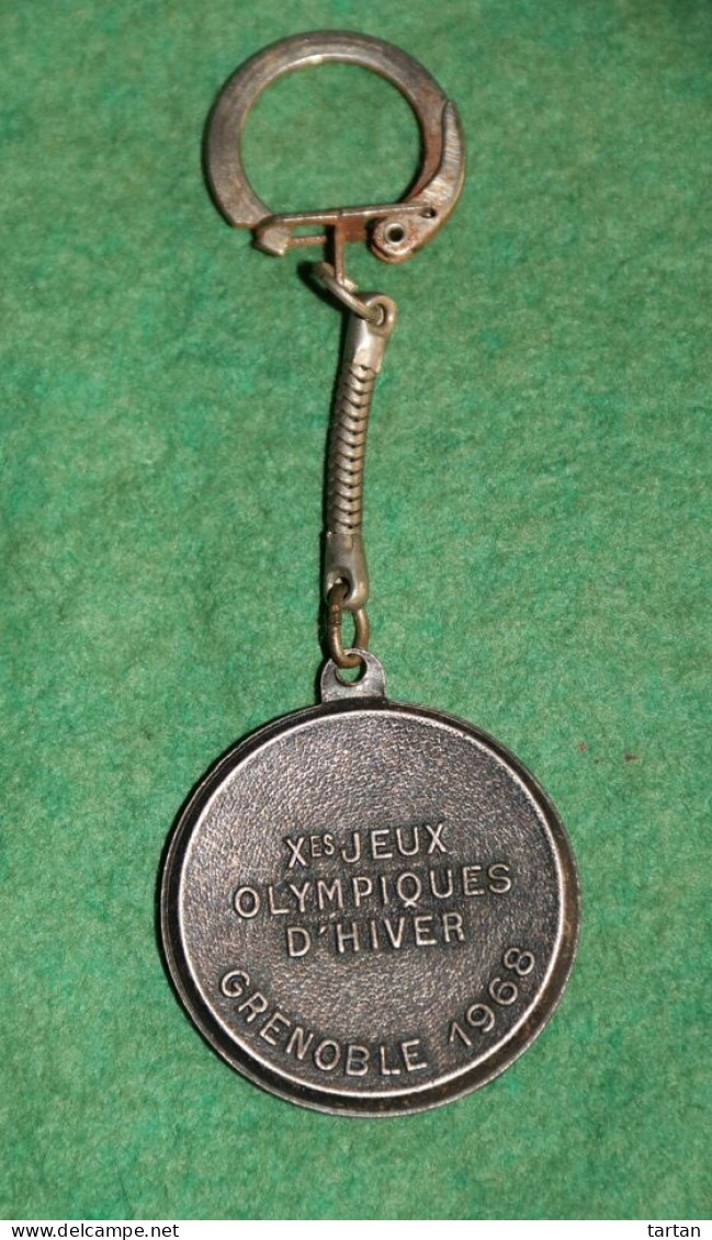 PORTE-CLÉ JEUX OLYMPIQUES GRENOBLE 1968 "SCHUSS" - Key-rings