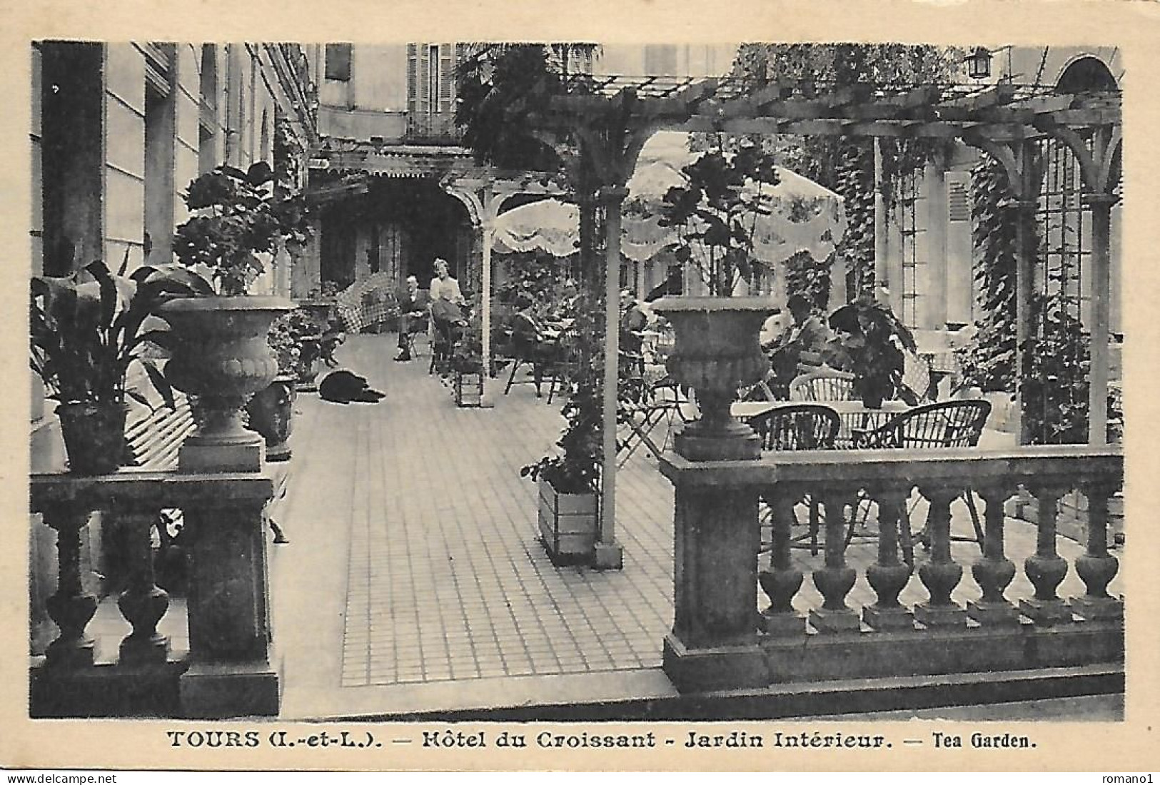 37)   TOURS  - Hotel Du Croissant  -  Jardin Intérieur - Rue Gambetta Téléphone 1.93 - Tours