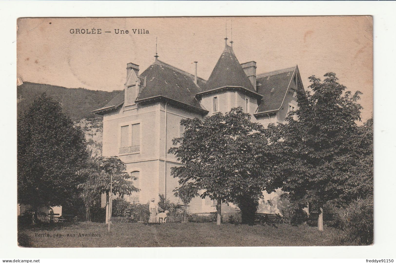 01 . Groslée . Une Villa .  1914 - Zonder Classificatie