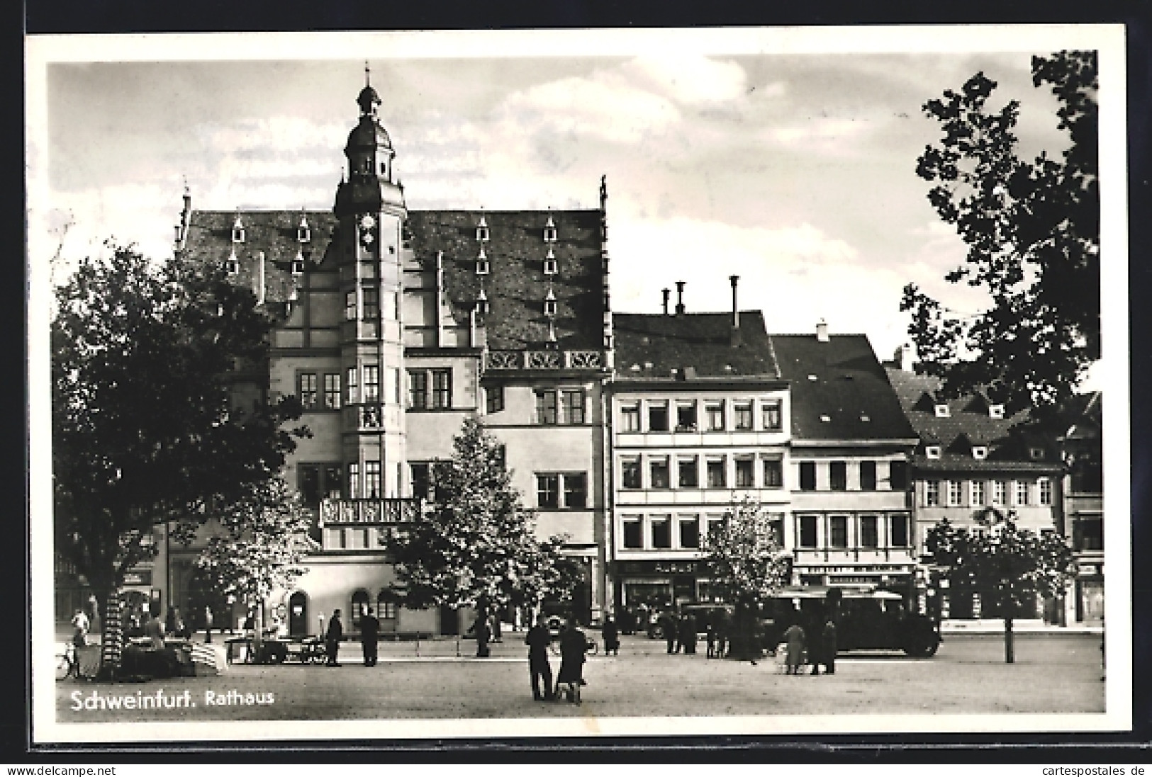 AK Schweinfurt, Passanten Am Rathaus  - Schweinfurt