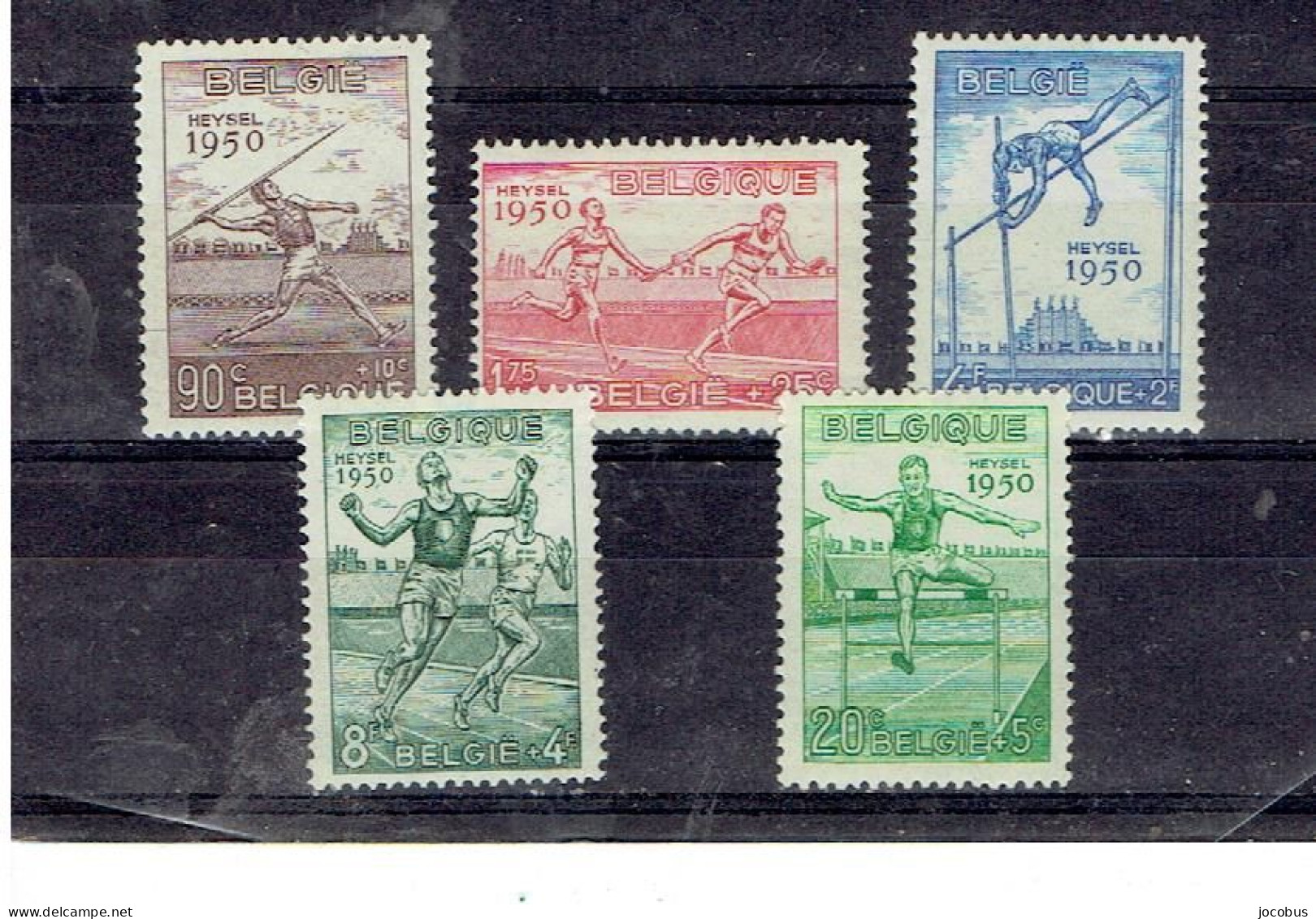 NR 827  A  831  XX Cote 90 - Unused Stamps