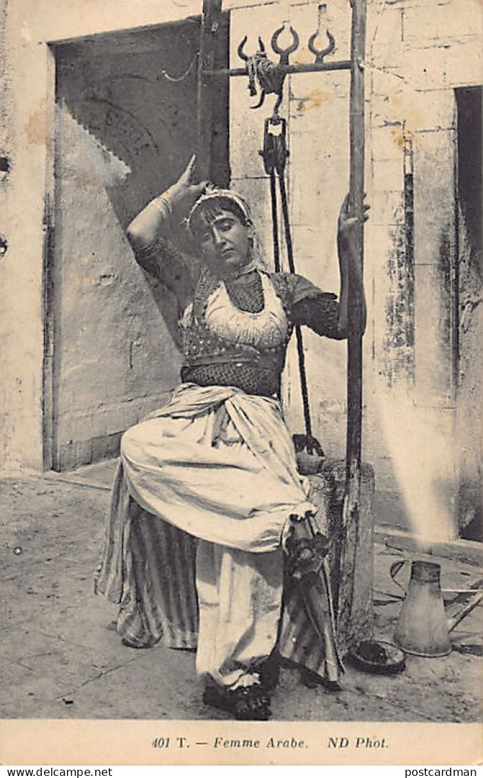 Tunisie - Femme Arabe Posant Sur La Margelle D'un Puit - Ed. Neurdein ND Phot. 401T - Tunisia