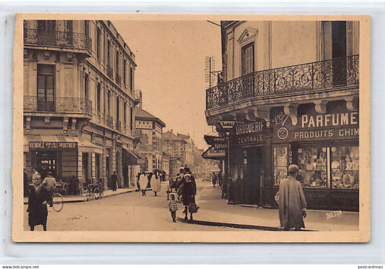 Tunisie - BIZERTE - Rue De Barcelone - A. Simo Rendez-Vous Des Sportmen - Droguerie Centrale - Ed. Photo Sultan 18 - Túnez