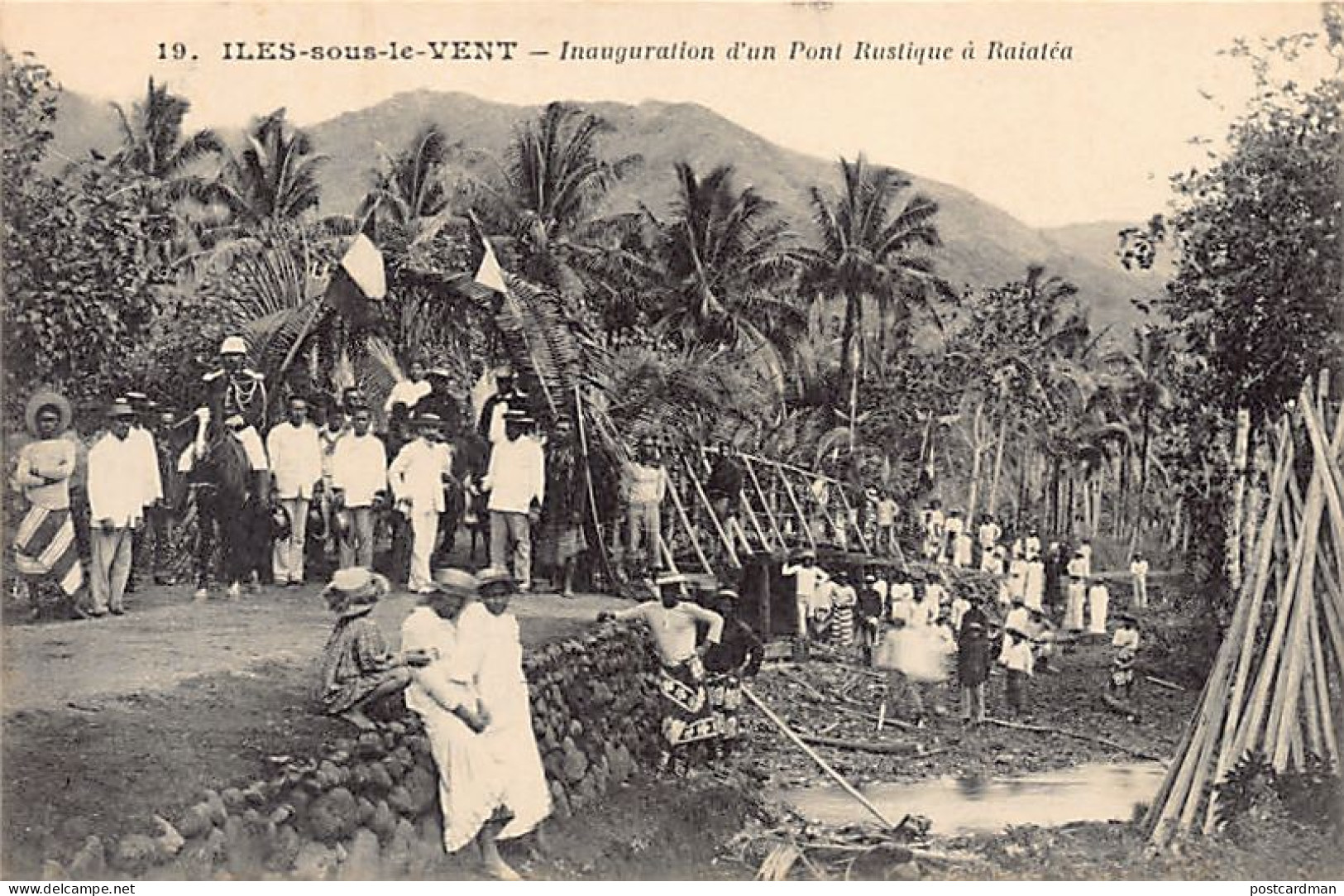 Polynésie - Iles-sous-le-Vent - Inauguration D'un Pont Rustique à Raiatea - Editeur Inconnu 19. - Polynésie Française