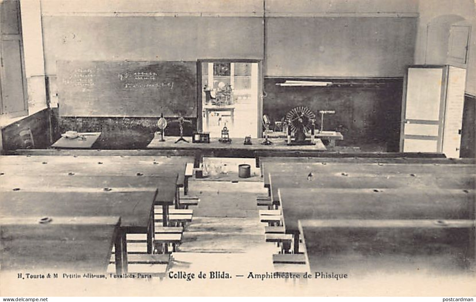 BLIDA - Collège De Blida - Amphithéâtre De Physique - Blida