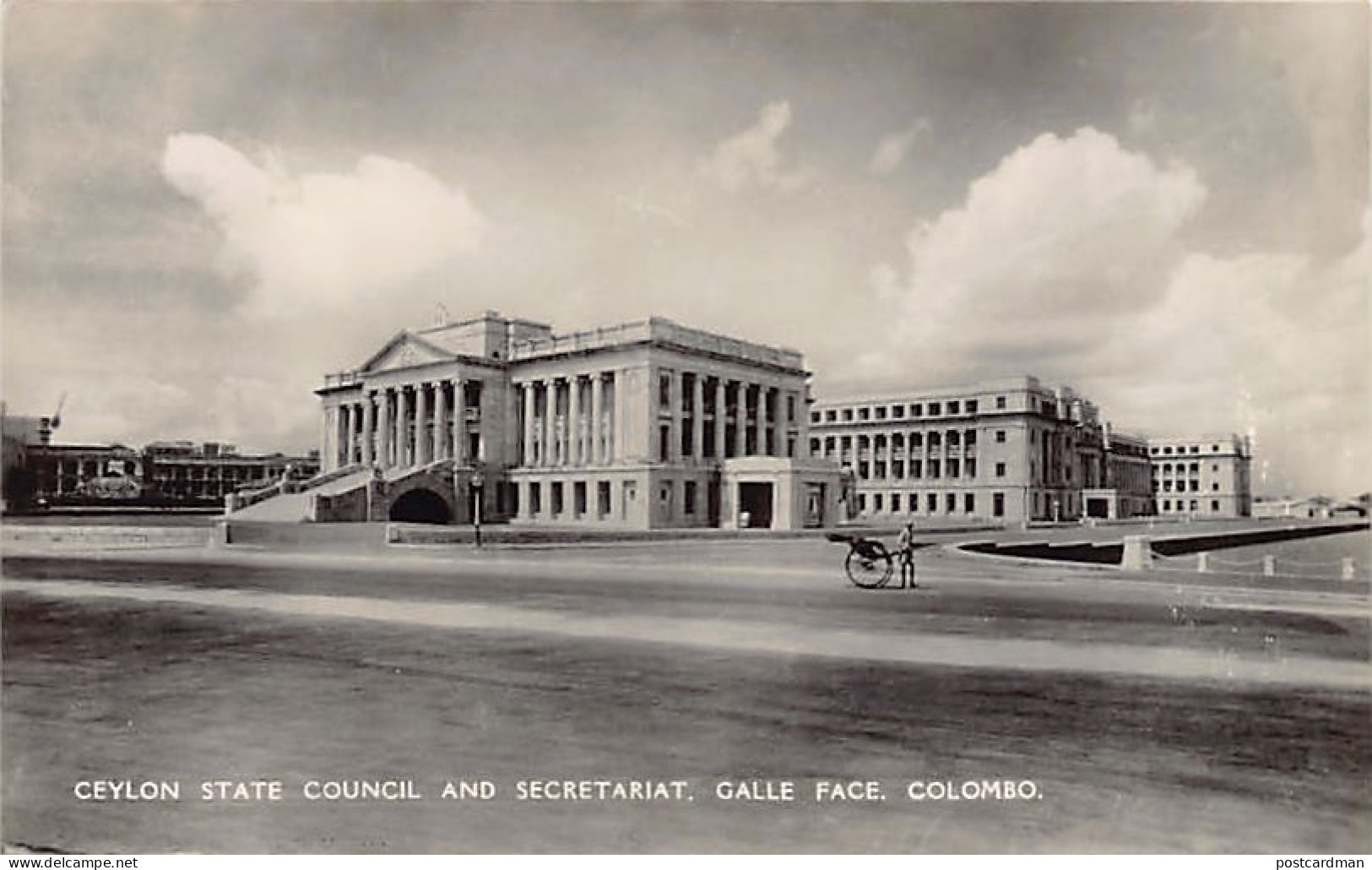 SRI LANKA - COLOMBO - Ceylon State Council And Secretariat, Galle Face - Publ. Plâté Ltd. 21 - Sri Lanka (Ceylon)