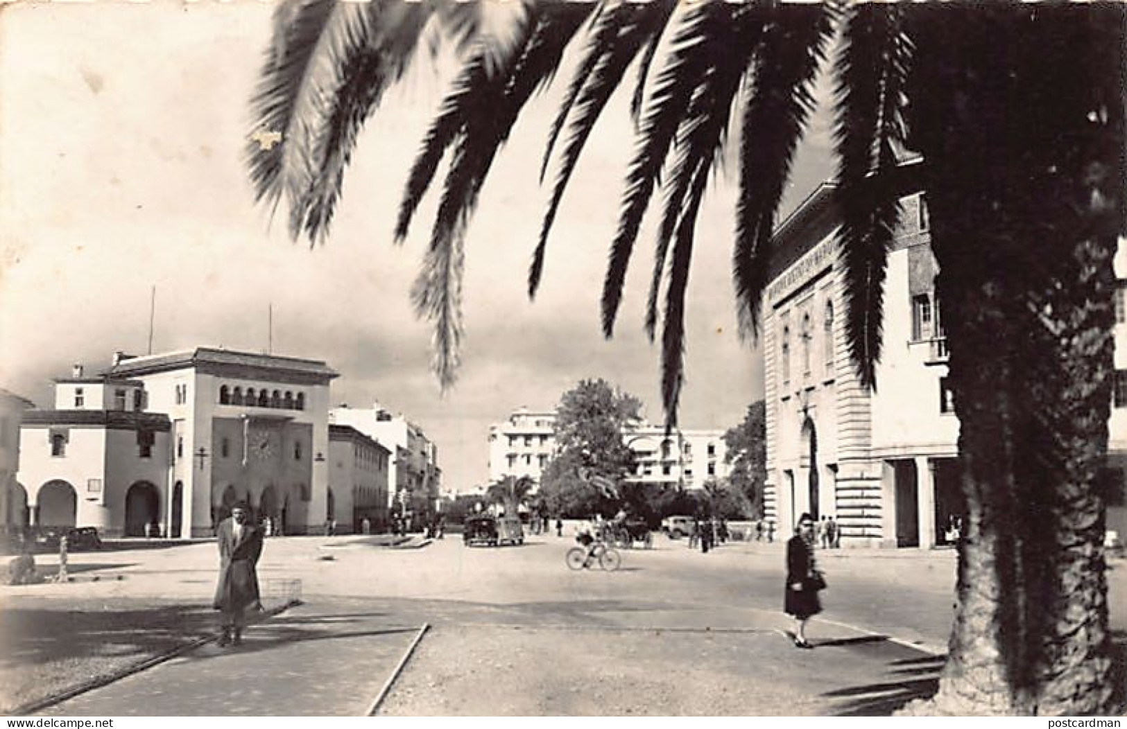 RABAT - La Poste Et La Banque D'Etat - Rabat