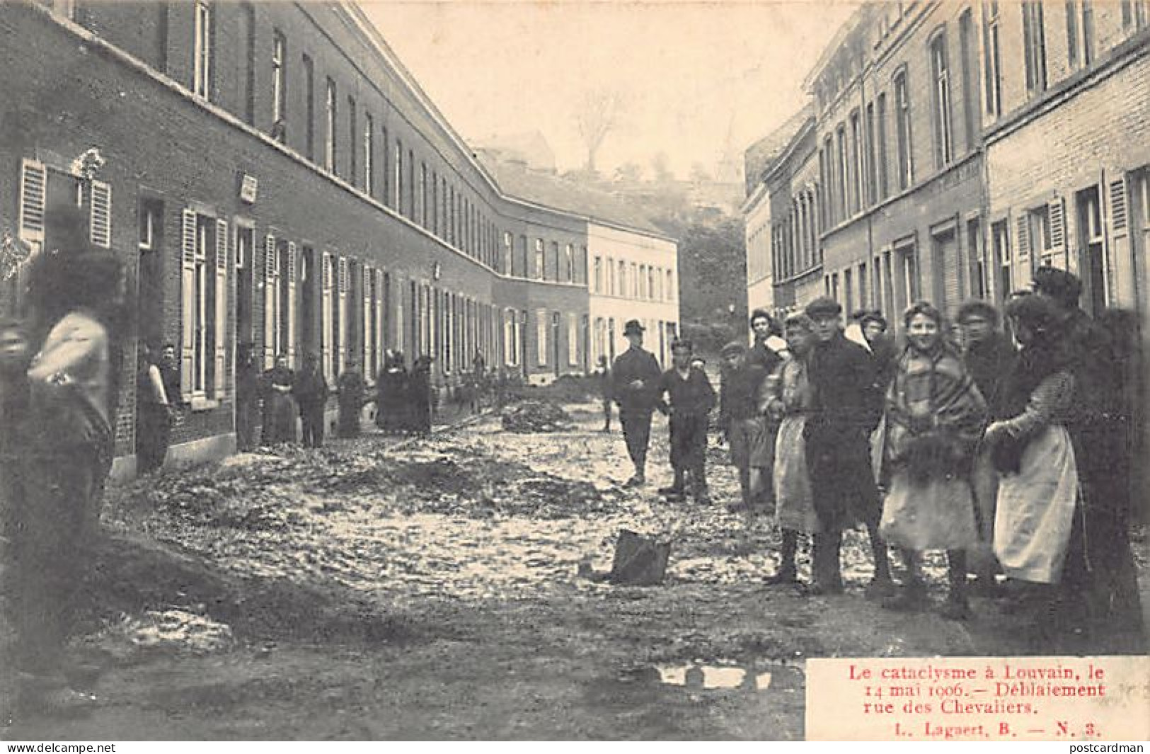 België - LEUVEN (Vl. Br.) De Ramp Op 14 Mei 1906 - Het Ontruimen Van De Riddersstraat - Leuven