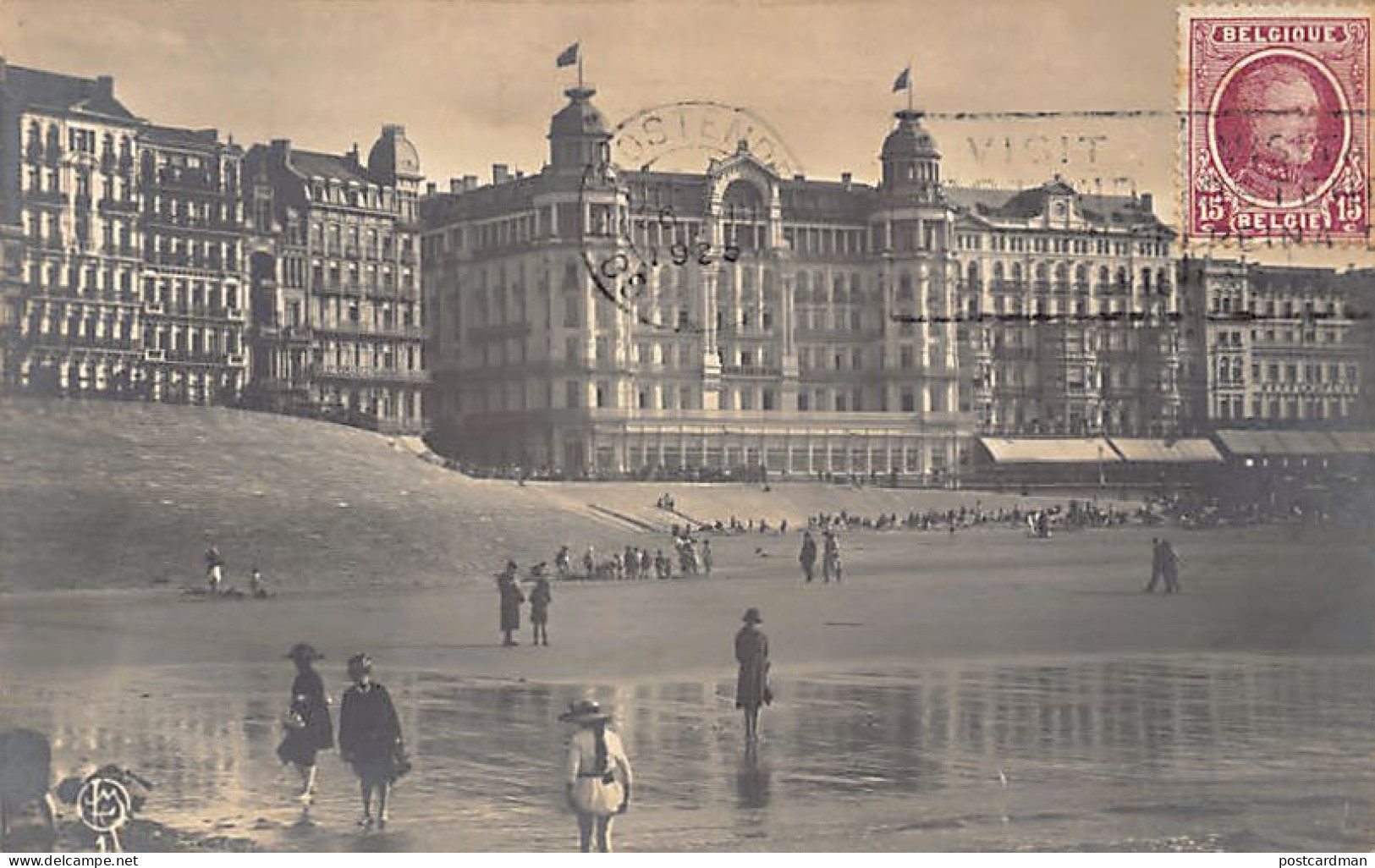 België - OOSTENDE (W. Vl.) - FOTO KAART Het Strand En De Hotels - Uitg ? M. Lauwers - Oostende