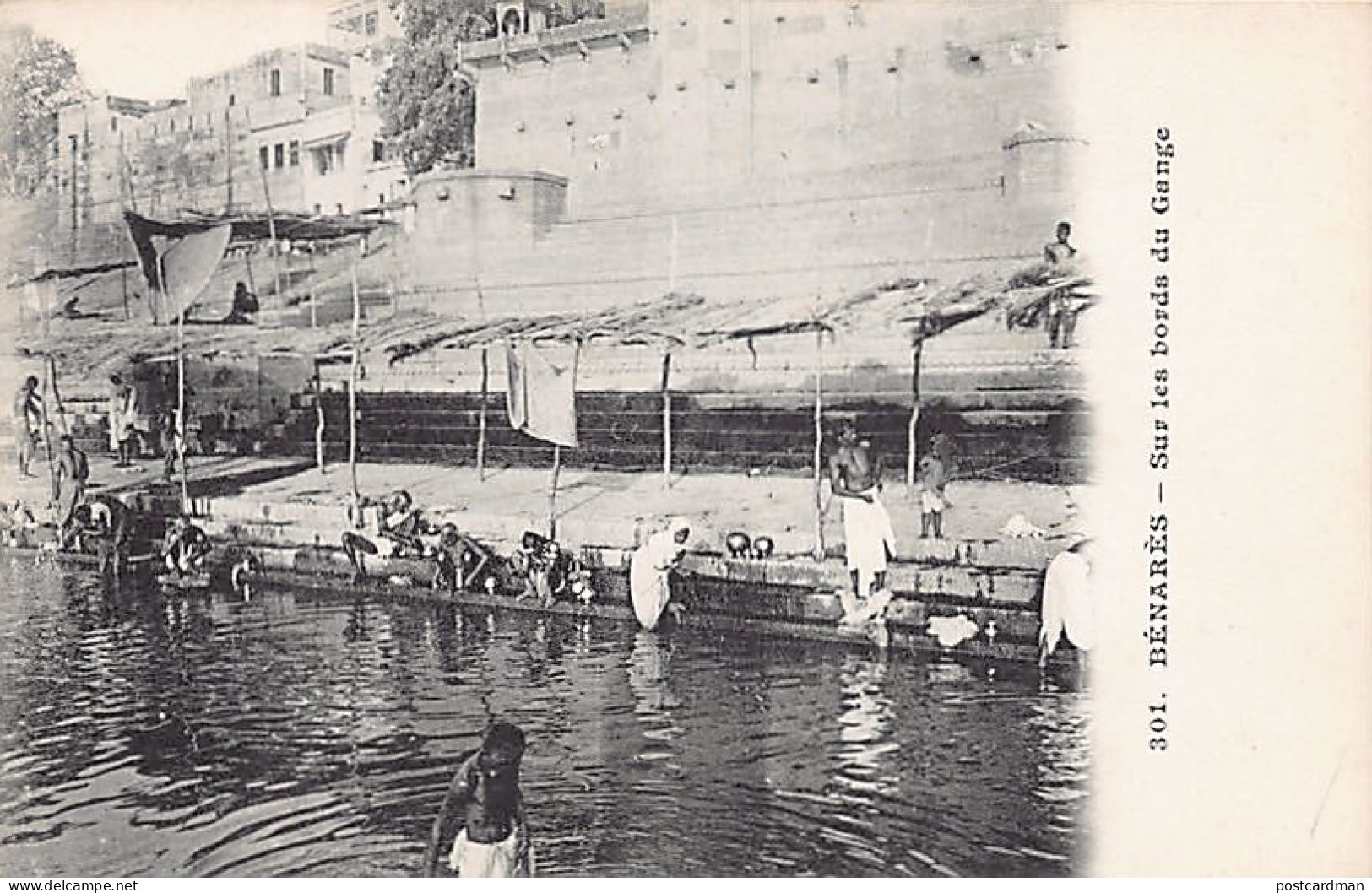 India - BENARES Varanasi - On The Banks Of The Ganges - Publ. Messageries Maritimes 301 - Indien