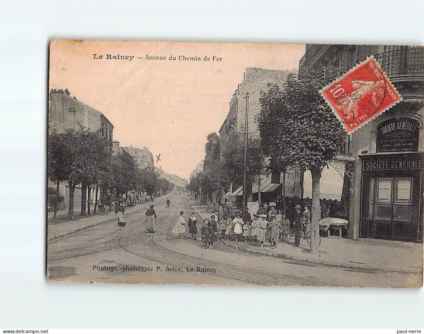 LE RAINCY : Avenue Du Chemin De Fer -  état( Partiellement Décollée ) - Le Raincy