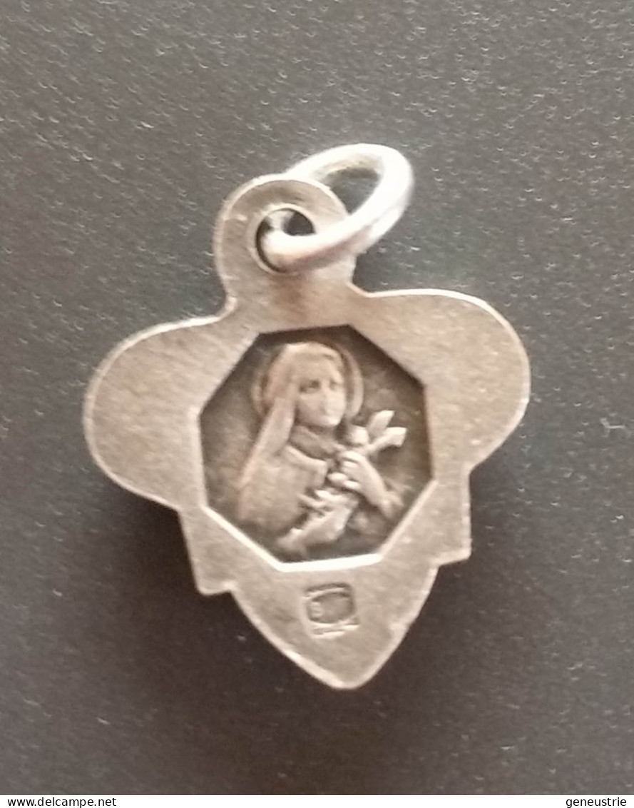 Pendentif Médaille Religieuse Début XXe En Forme De Rose "Sainte Thérèse De L'Enfant Jésus" - Religión & Esoterismo