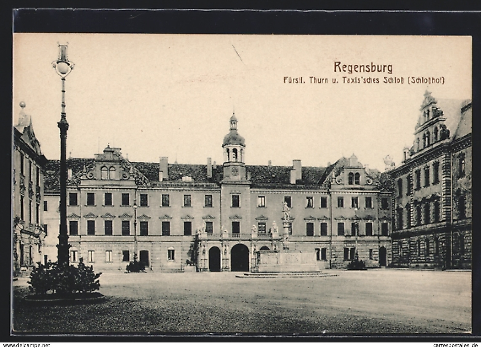 AK Regensburg, Fürstl. Thurn U. Taxis`sches Schloss, Schlosshof  - Regensburg