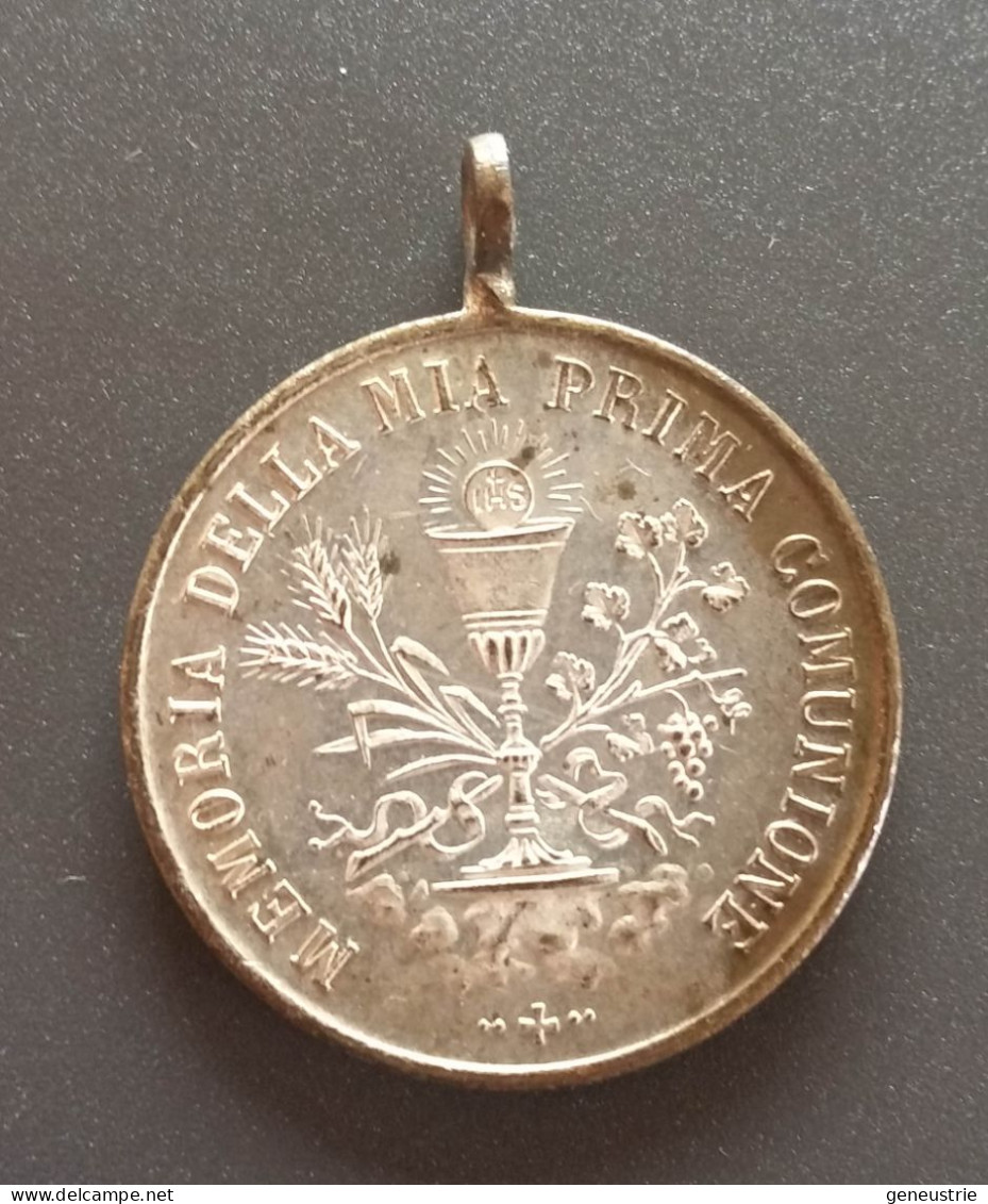 Pendentif Médaille Religieuse Fin XIXe Argenté "Souvenir De Ma 1ère Communion" Religious Medal - Godsdienst & Esoterisme