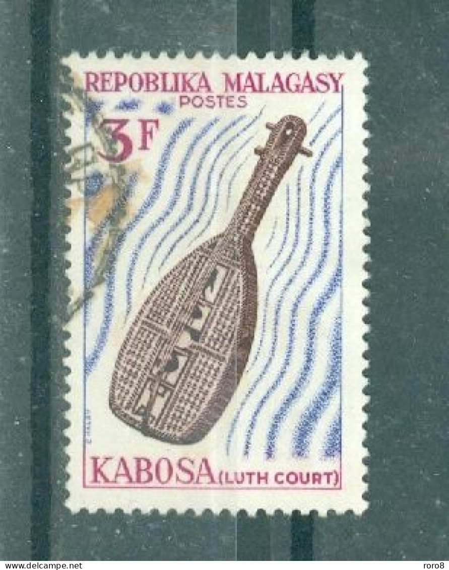 MADAGASCAR - N°401 Oblitéré. Instruments De Musique. - Madagascar (1960-...)