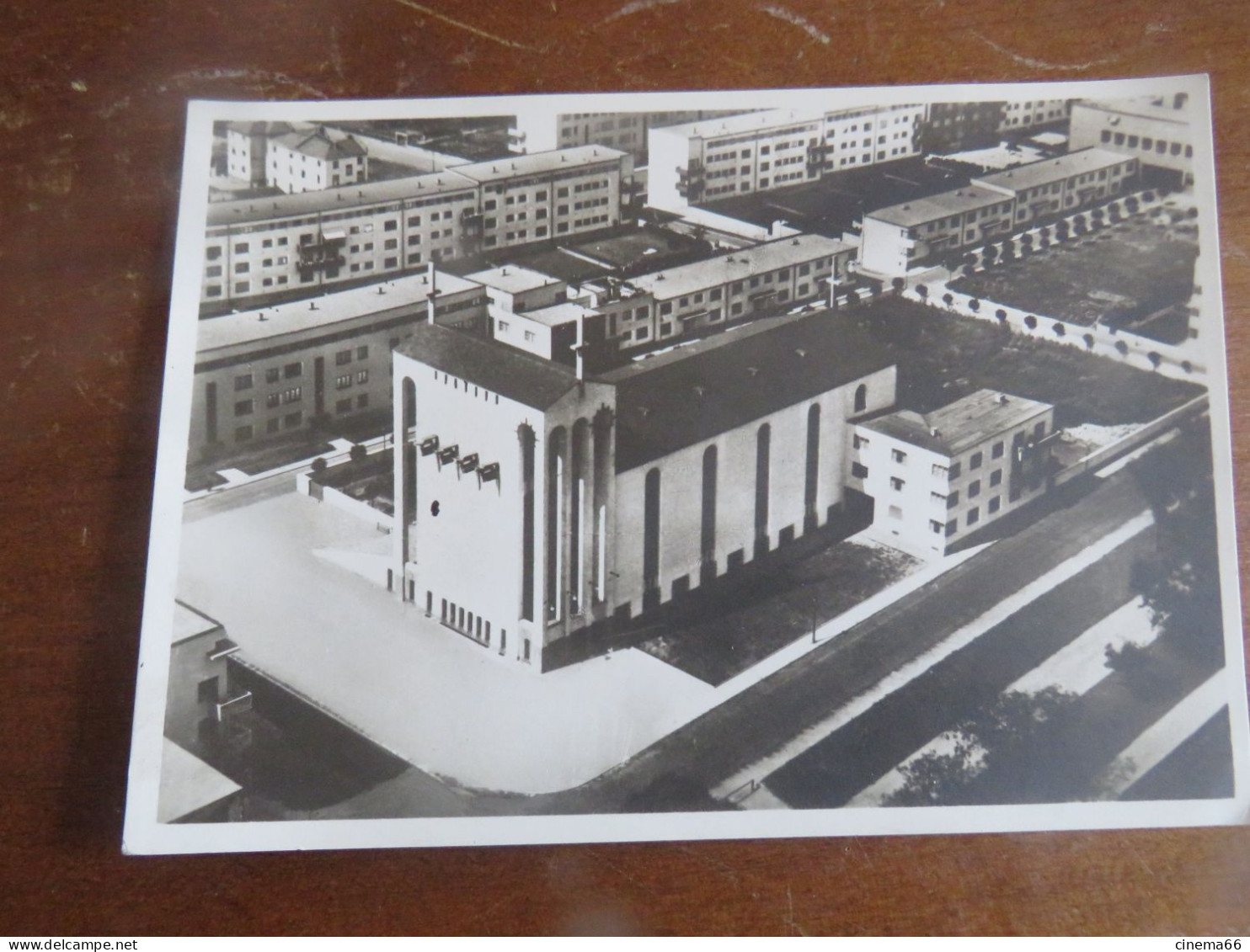 Heilig-Kreuz-Kirche, Frankfurt A.M., N.O. Baugruppe Aus Der Vogelschau - Frankfurt A. Main