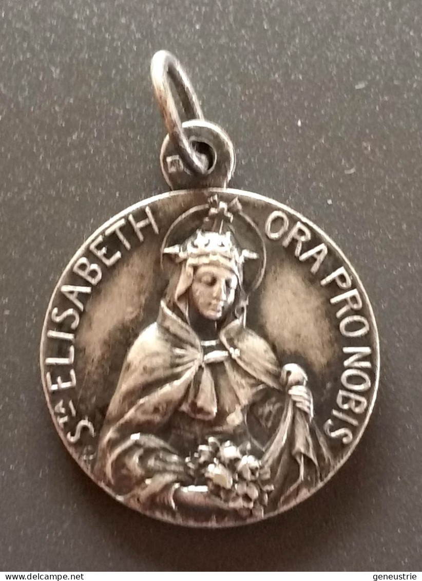 Pendentif Médaille Religieuse Début XXe Argenté "Sainte Elisabeth" Religious Medal - Religion & Esotérisme