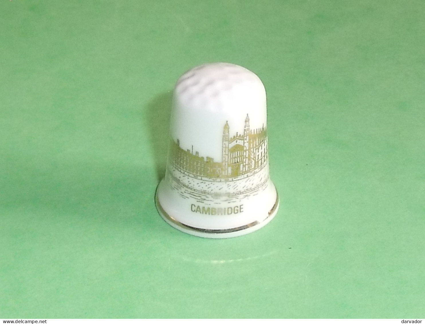 TB110E / Dé /Dés à Coudre / Etranger : Cambridge - Thimbles