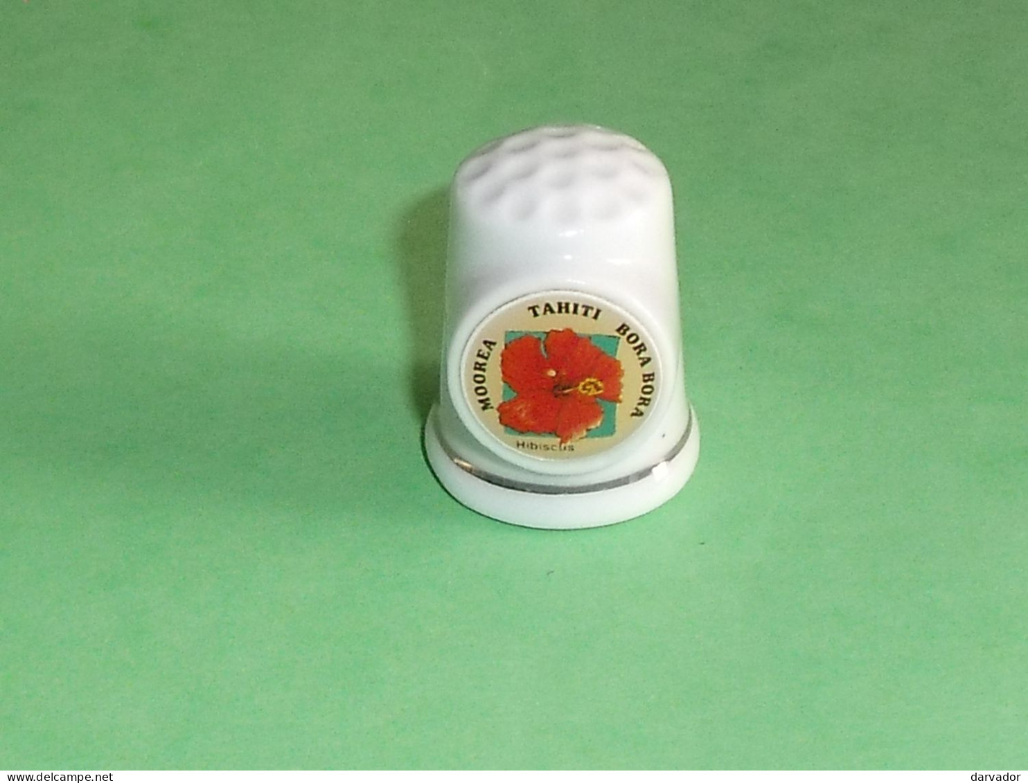 TB110F / Dé /Dés à Coudre / Etranger : Tahiti - Thimbles