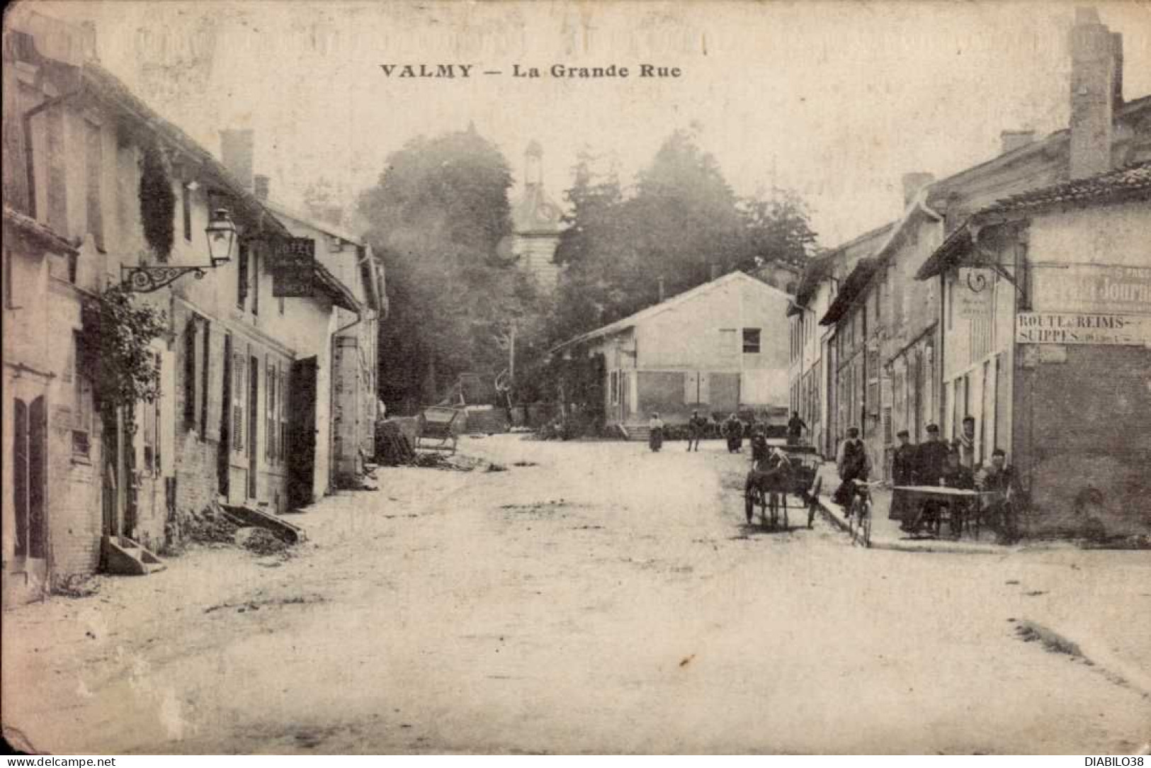 VALMY     ( MARNE )  LA GRANDE RUE    ( ANGLES USES ) - Other & Unclassified