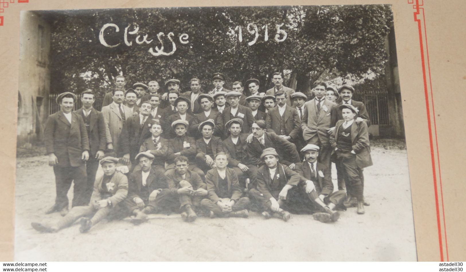 GRAND PHOTO De La Classe 1915, Photo Léo Verger A LUNEL ...... PHI-Caisse42....PHO-117 - Krieg, Militär