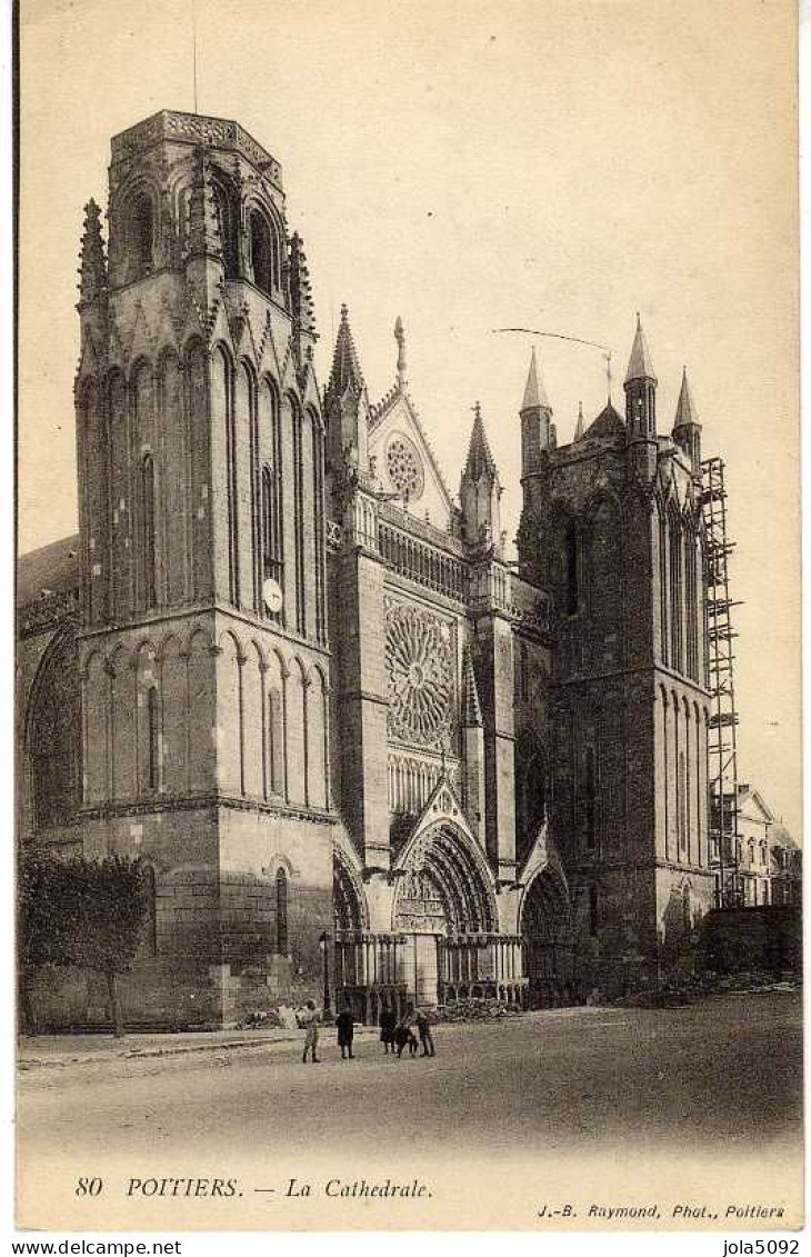 86 - POITIERS - La Cathédrale - Poitiers