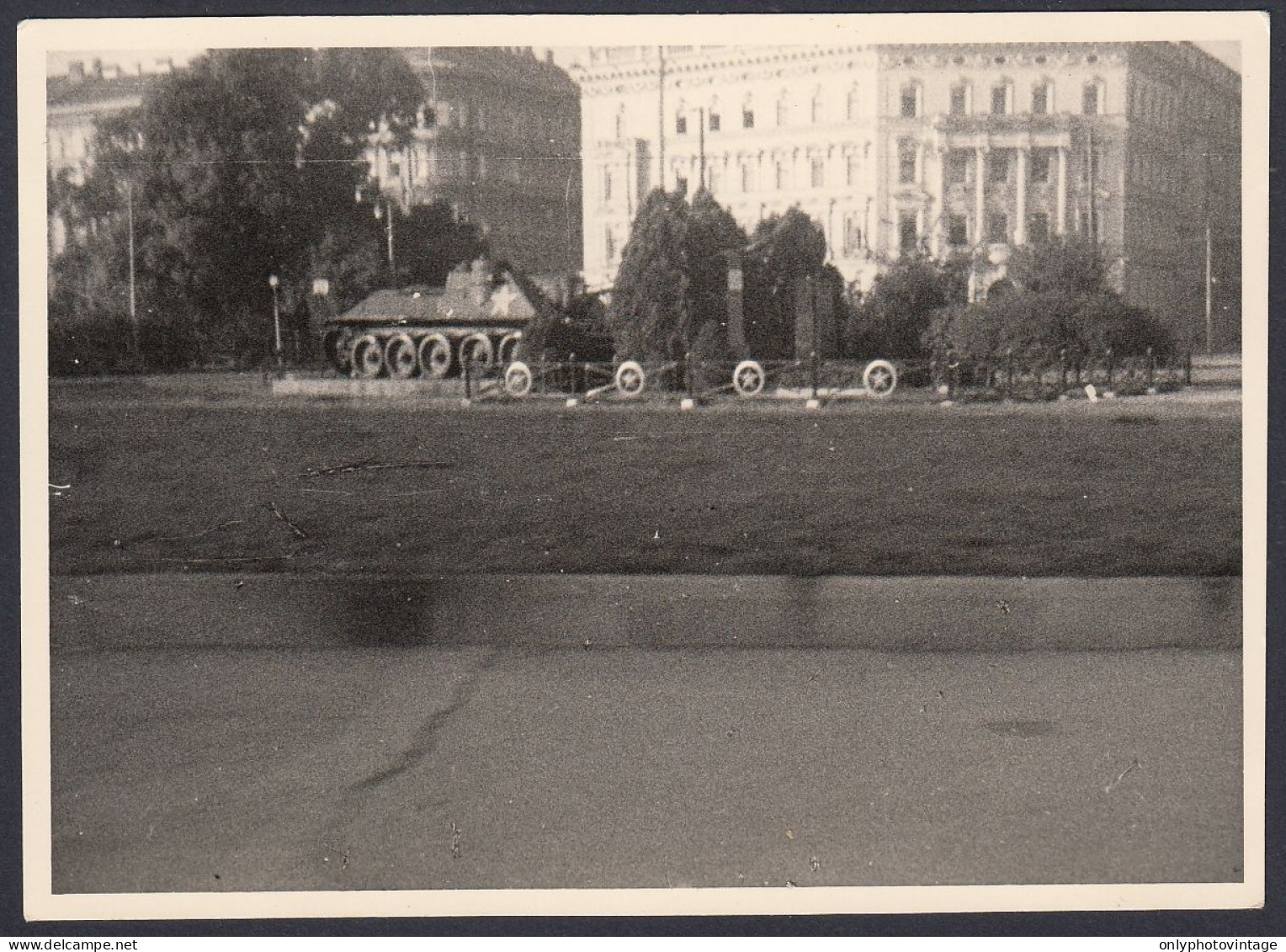 Monumento Carro Armato Con Stella, Luogo Da Identificare, 1950 Foto Epoca - Lugares