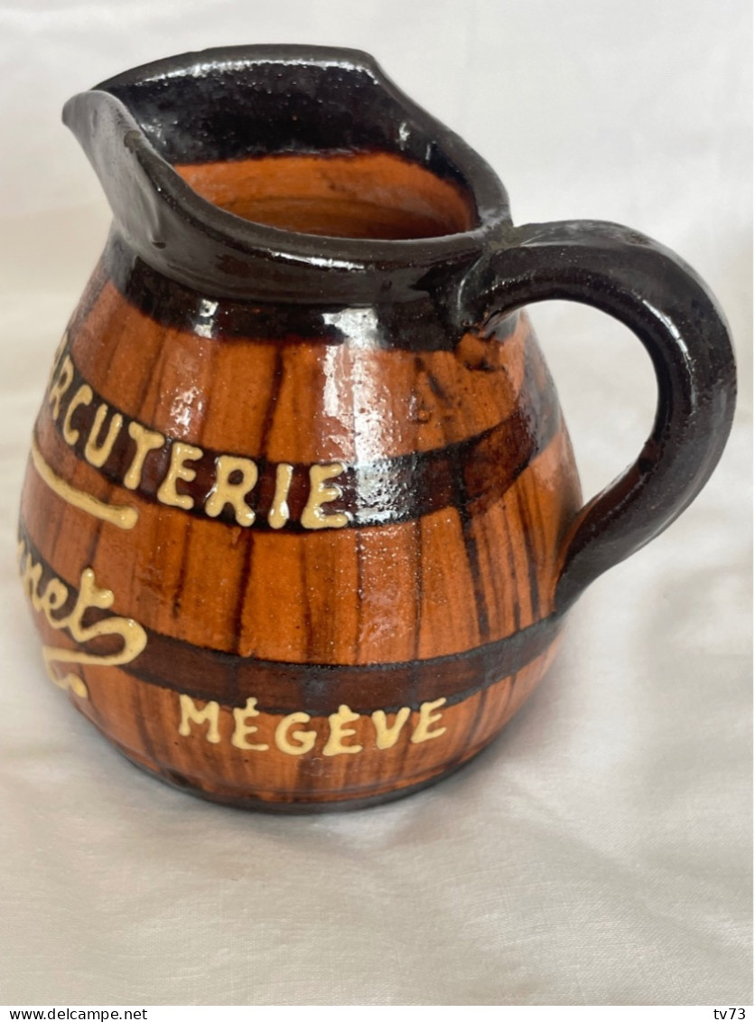 Megeve Haute Savoie - Petit Pichet Charcuterie FOURRET - Poterie Vallauris ? - Obj. 'Remember Of'