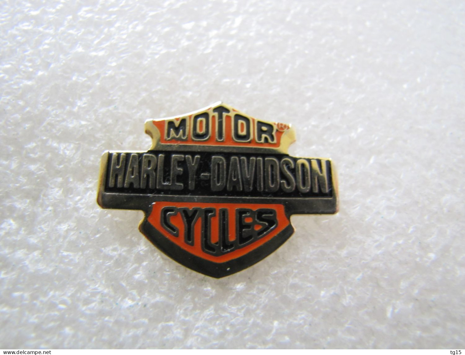 PIN'S    MOTO  HARLEY DAVIDSON   MOTOR CYCLES - Motorfietsen