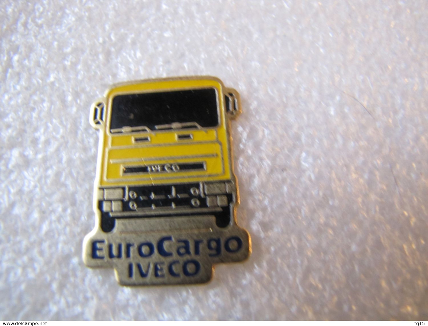 PIN'S    EURO CARGO  IVECO - Transport Und Verkehr