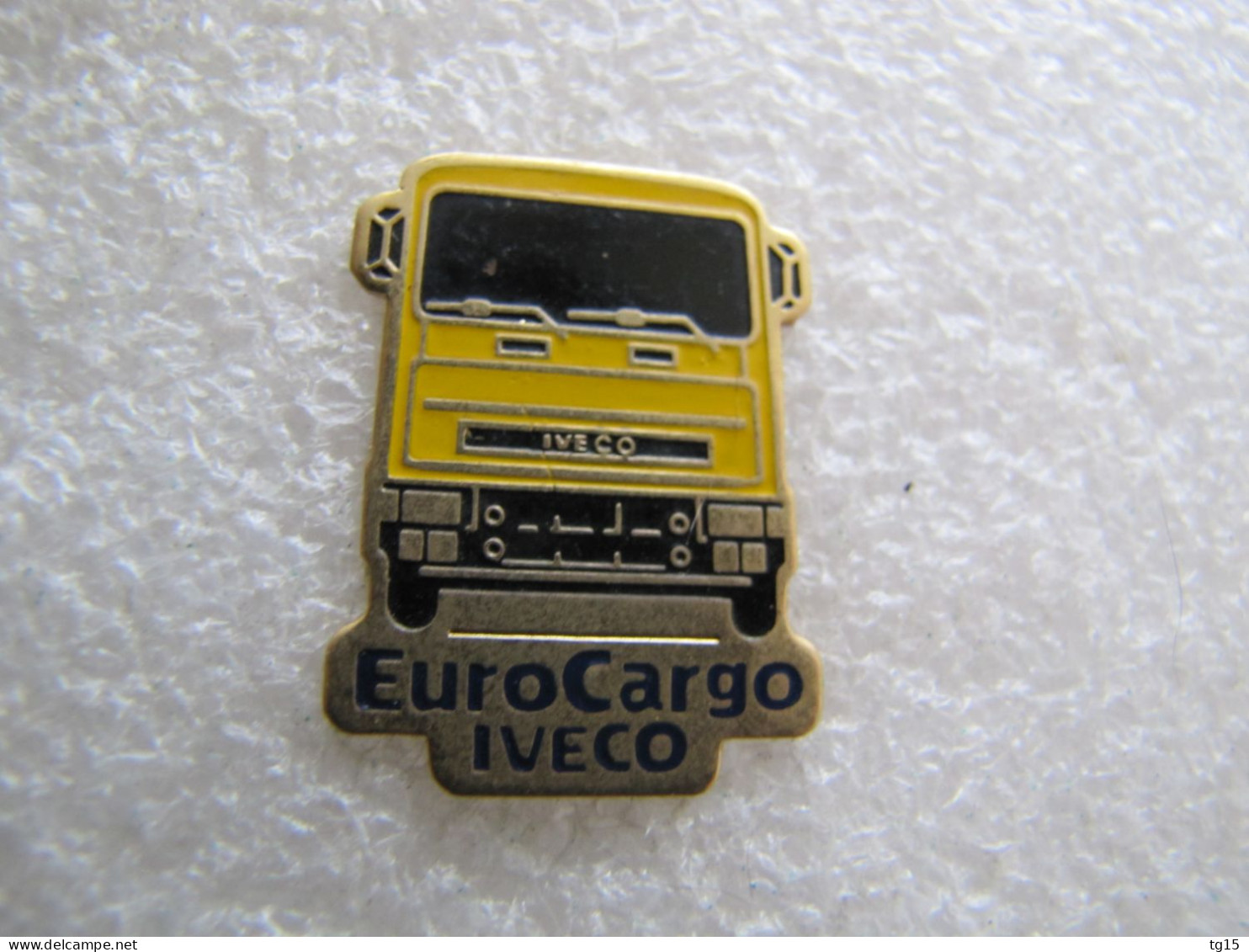 PIN'S    EURO CARGO  IVECO - Transport Und Verkehr