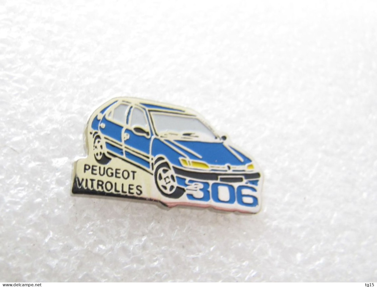 PIN'S   PEUGEOT  306  VITROLLES - Peugeot