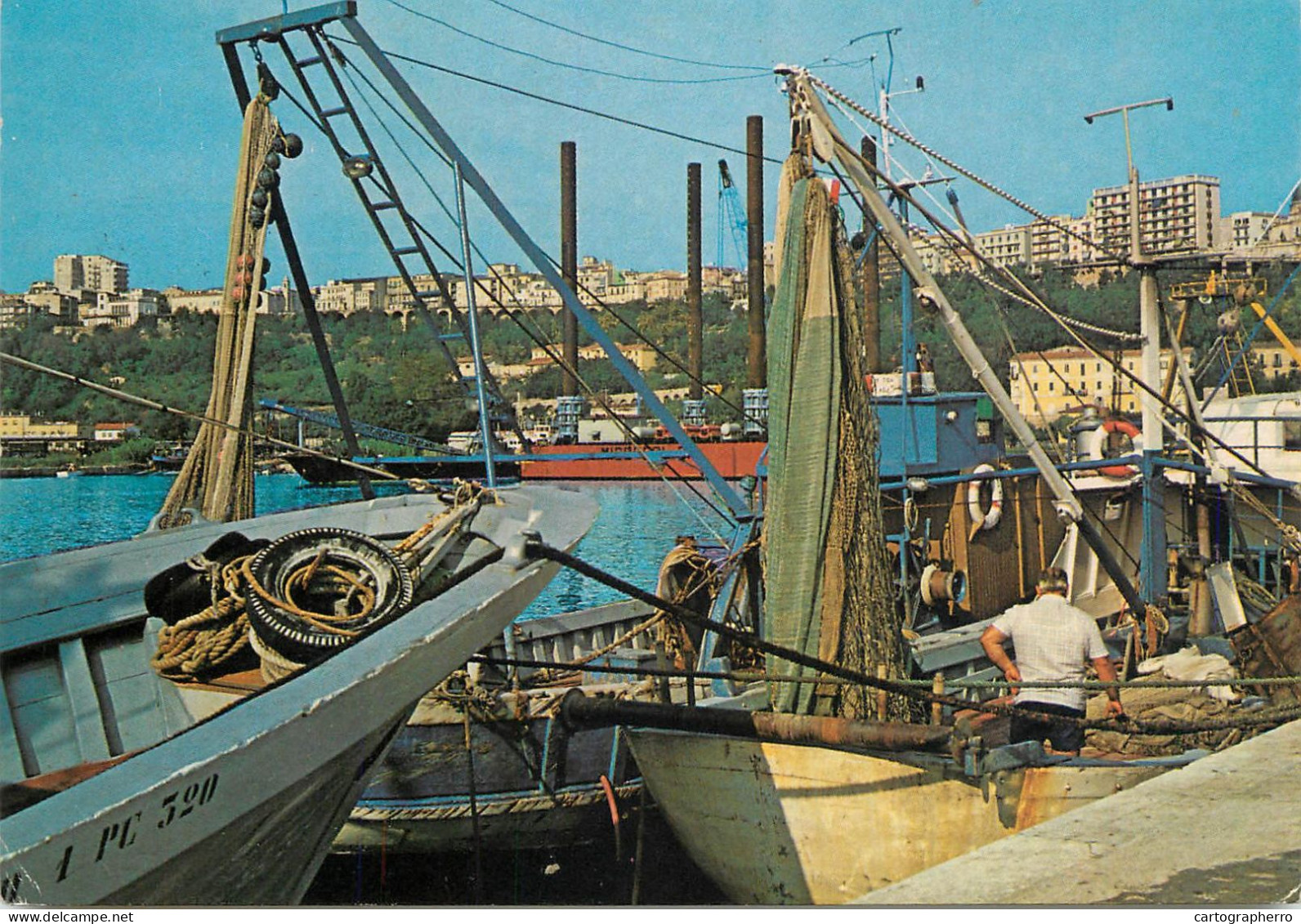 Navigation Sailing Vessels & Boats Themed Postcard Ortona Harbour - Voiliers