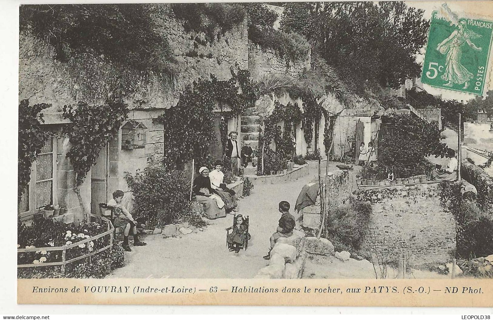 Habitations Dans Le Rocher - Vouvray