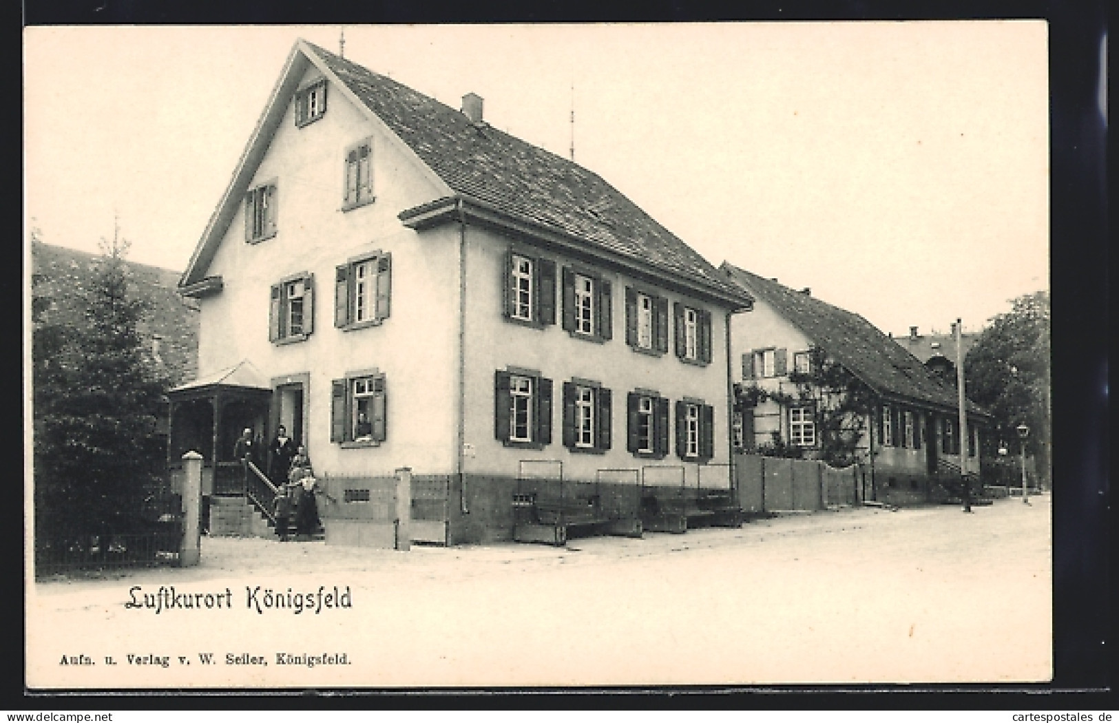 AK Königsfeld / Baden, Anwohner Am Eingang Ihres Hauses  - Baden-Baden