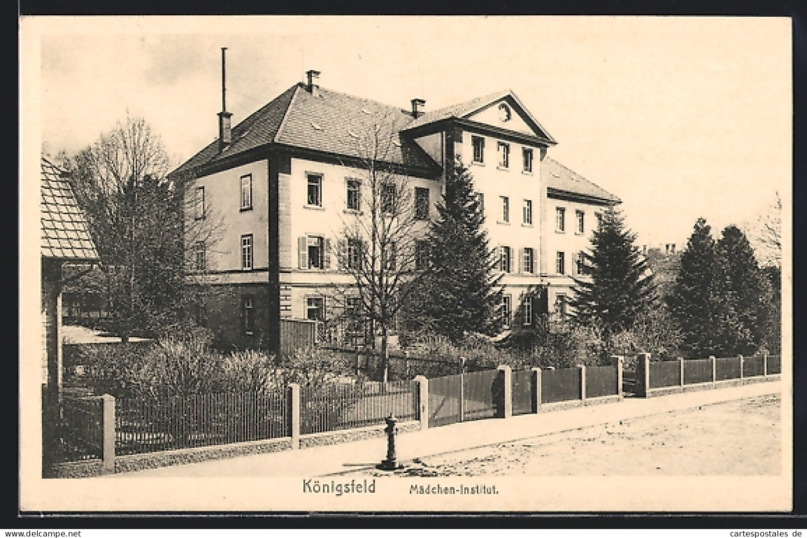 AK Königsfeld / Baden, Strassenpartie Am Mädchen-Institut  - Baden-Baden