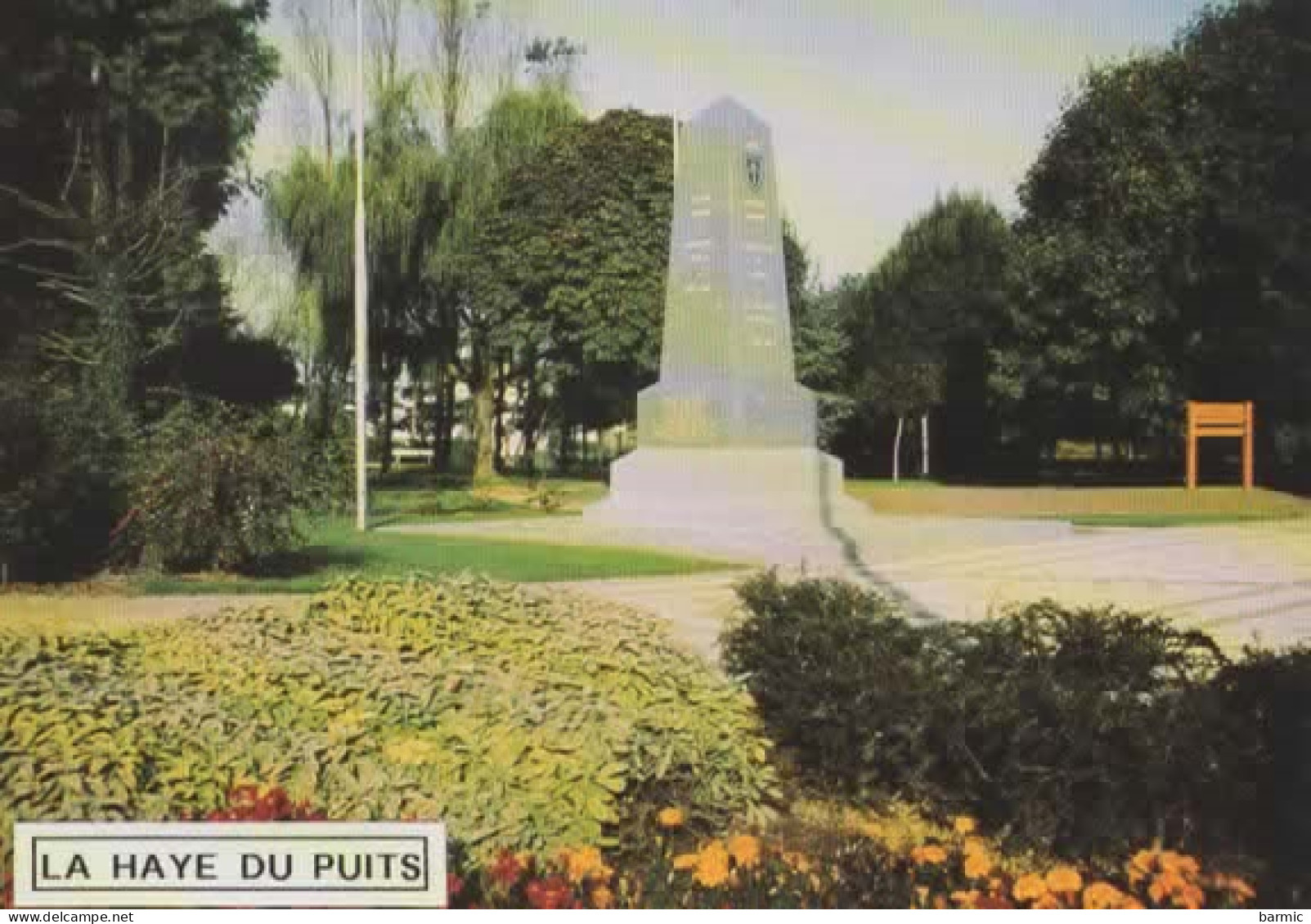 LA HAYE DU PUITS, MONUMENT OFFERT PAR LES AMERICAINS EN L HONNEUR DE LA 79e DIVISION D INFANTERIE U.S  COULEUR REF 15965 - Kriegerdenkmal