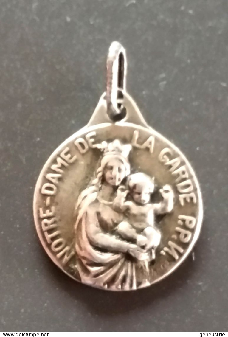 Pendentif Médaille Religieuse Début XXe Argent 800 "Notre-Dame De La Garde / Marseille" Religious Medal - Godsdienst & Esoterisme