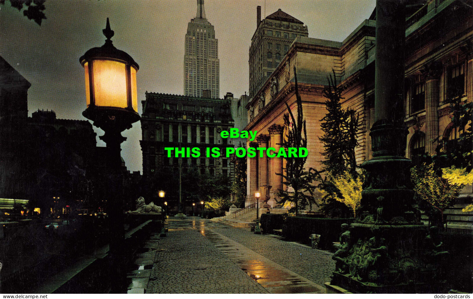R571459 New York Public Library. New York City. Mike Roberts. Alfred Mainzer. Al - World