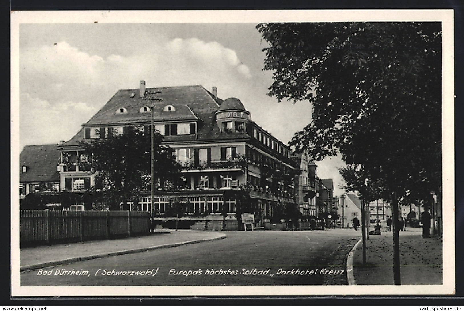 AK Bad Dürrheim /Schwarzwald, Parkhotel Kreuz Und Strassenpartie  - Bad Dürrheim