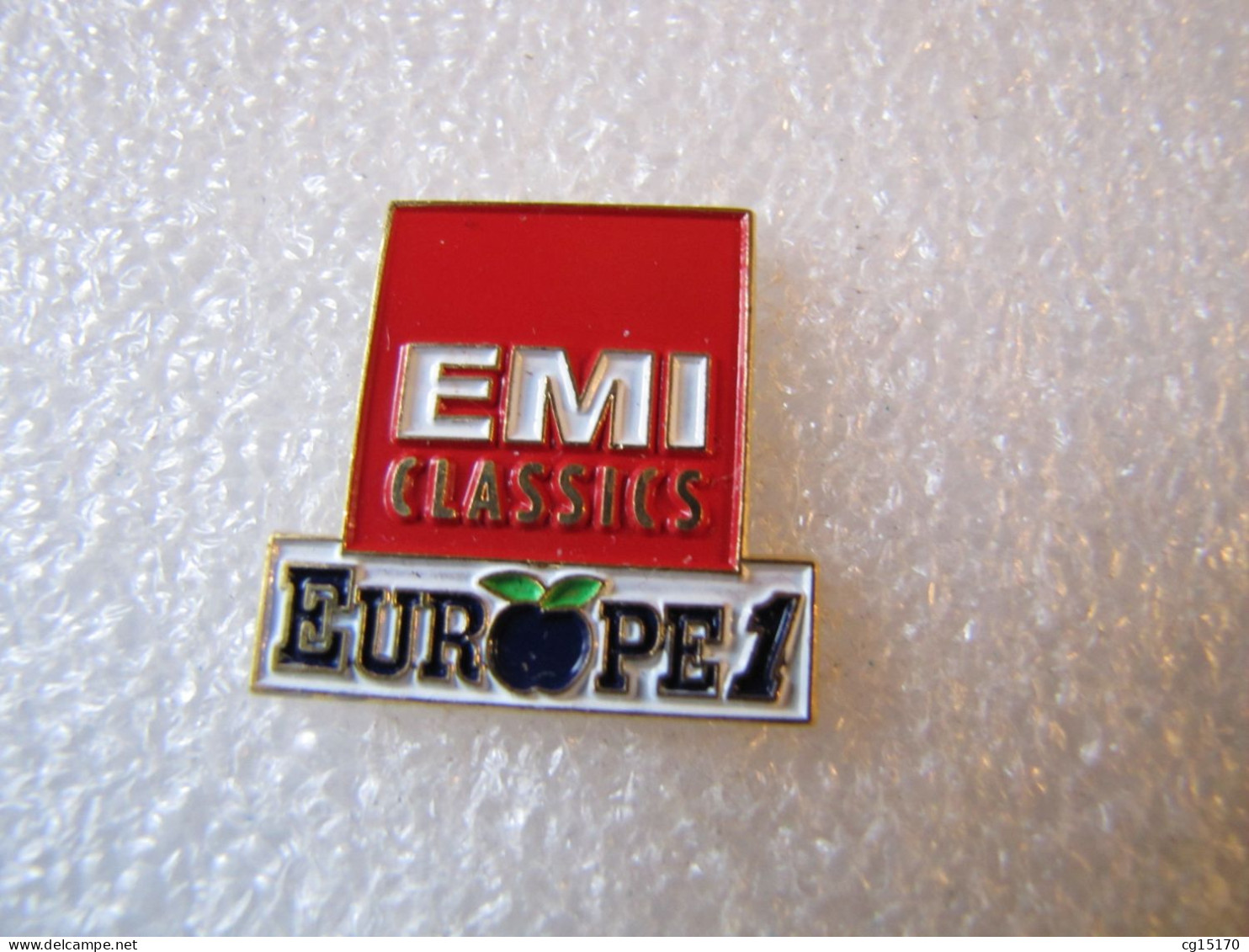 PIN'S    MEDIA  RADIO   EUROPE 1   EMI CLASSICS - Medien