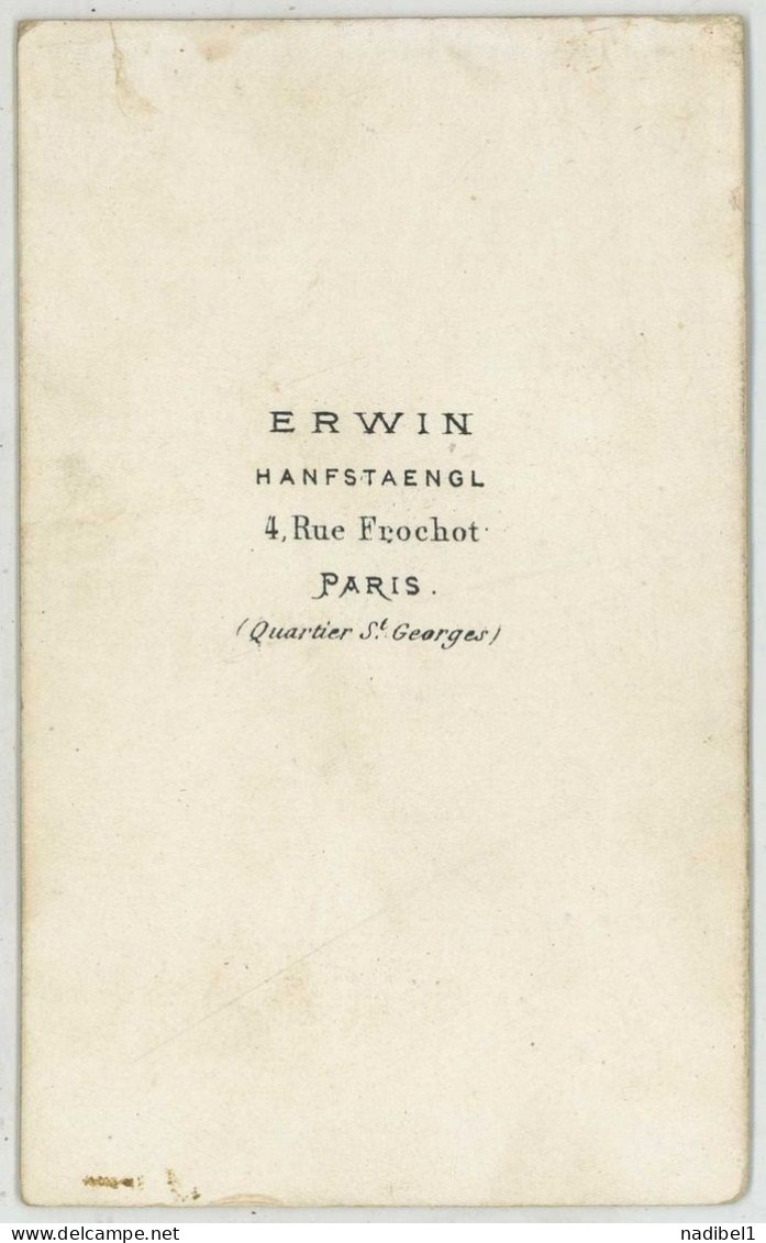 CDV Militaire 1860-70 Erwin Hanfstaengel à Paris . Ancien Avec Médaille De Sainte-Hélène . Voltigeur . Rare . - Old (before 1900)