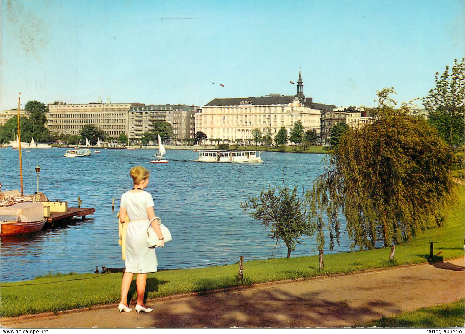 Navigation Sailing Vessels & Boats Themed Postcard Hamburg - Veleros