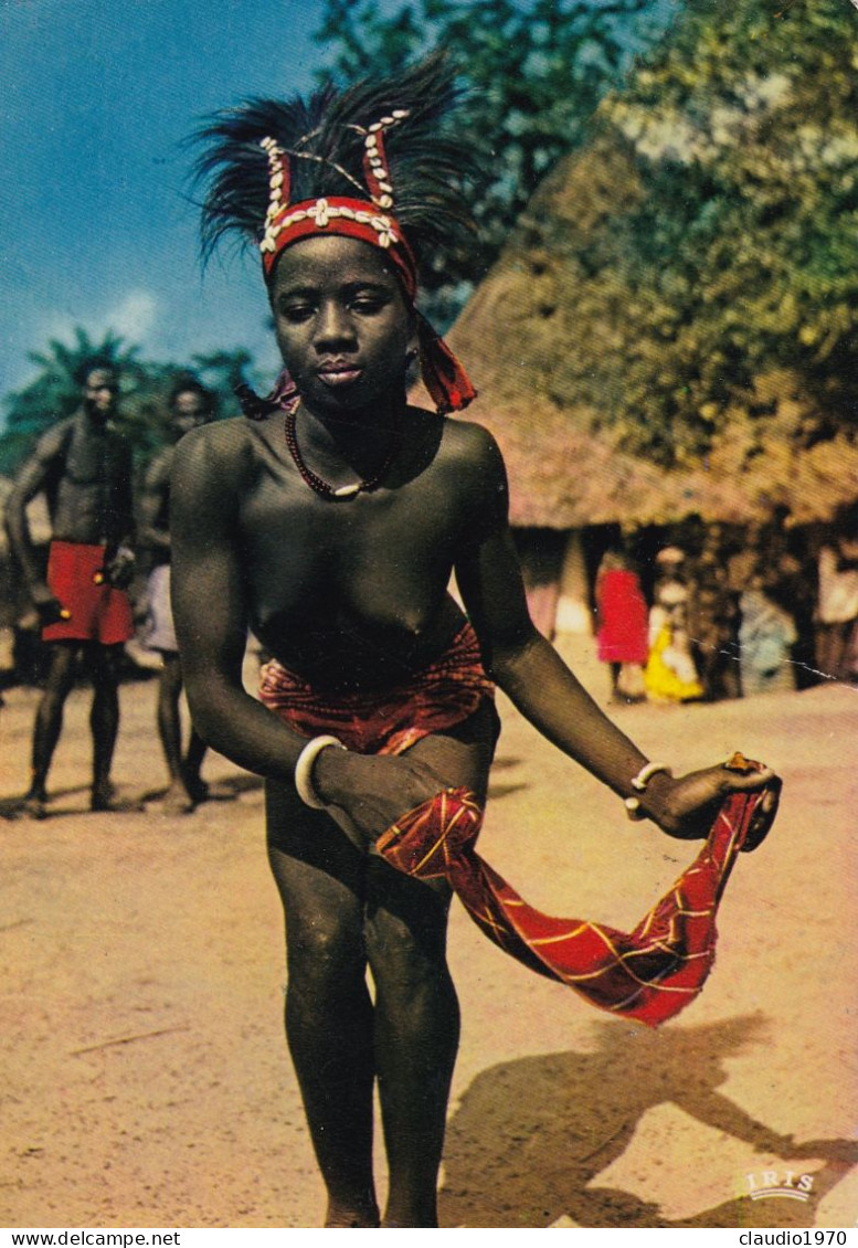 CAMERUM - CARTOLINA - AFRIQUE EN COULEURS - LA DANSEUSE AU MOUCHOIR - VG. PER BERGAMO - 1976 - Camerun