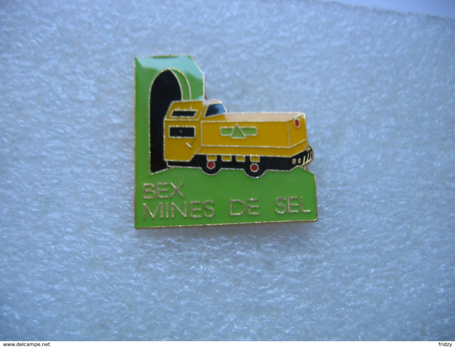 Pin's Des Mines De Sel De La Commune Suisse BEX (canton De Vaud) - Sonstige & Ohne Zuordnung