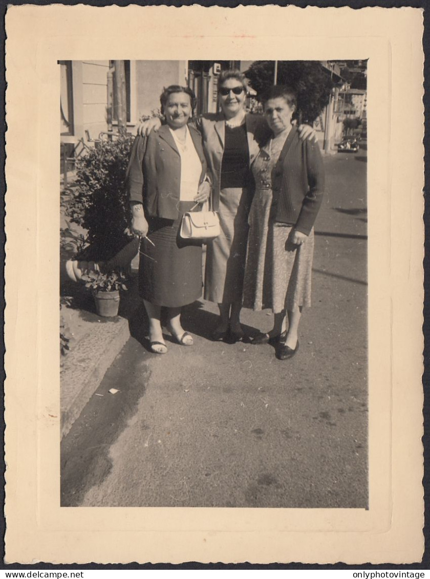 Italia 1950 - Amiche In Strada - Fotografia D'epoca - Places