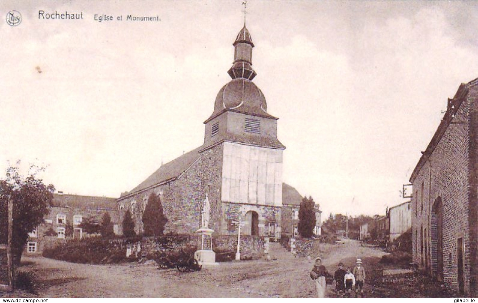 ROCHEHAUT Sur SEMOIS  - Eglise Et Monument Aux Morts - Sonstige & Ohne Zuordnung