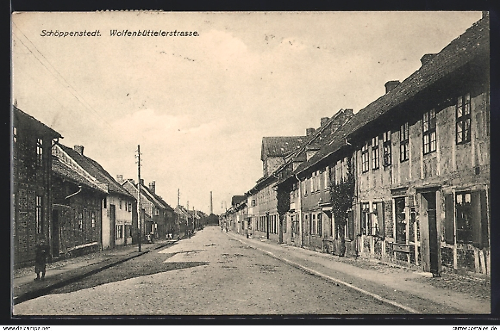 AK Schöppenstedt, Wolfenbüttelerstrasse Mit Passanten  - Wolfenbüttel